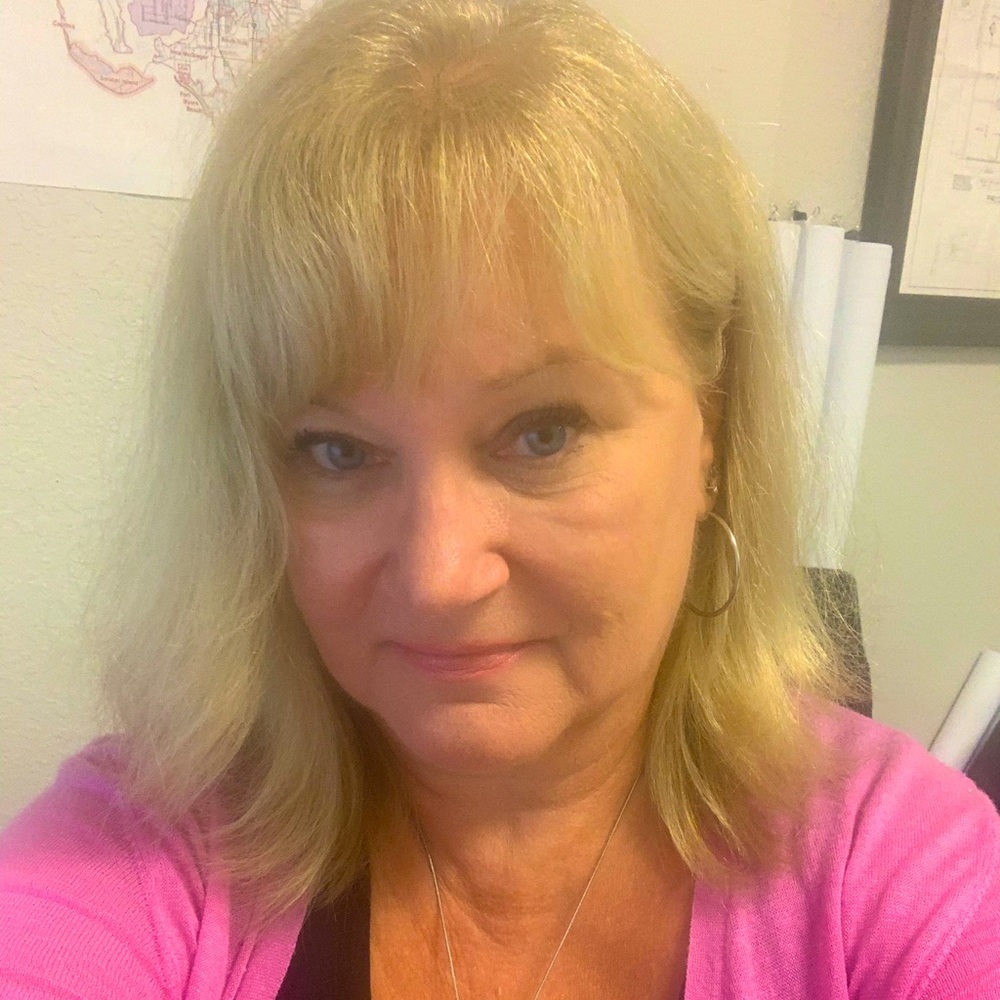 Meet your Posher, Petra